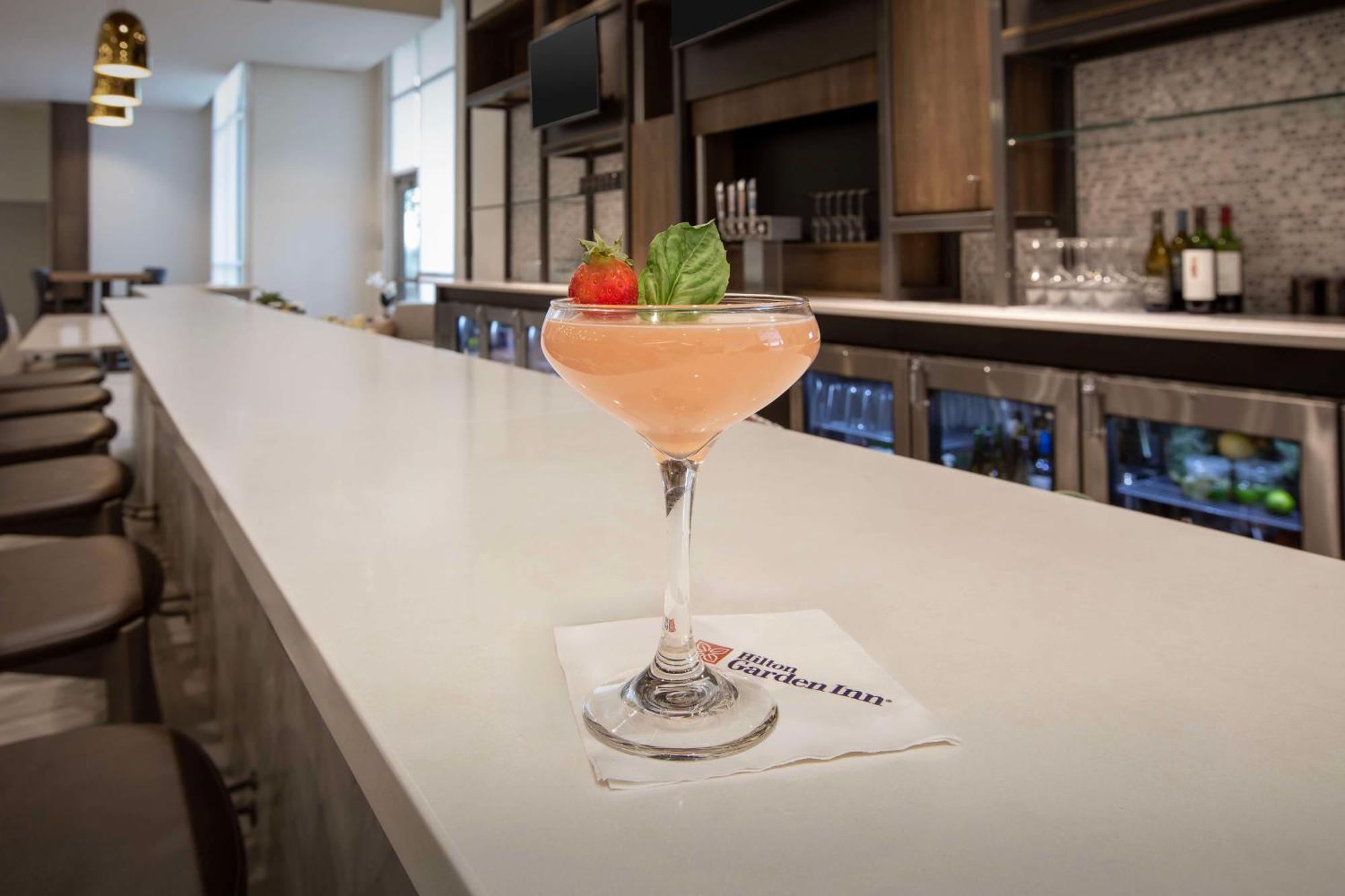 Hilton Garden Inn Denver Airport Tower Road ภายนอก รูปภาพ