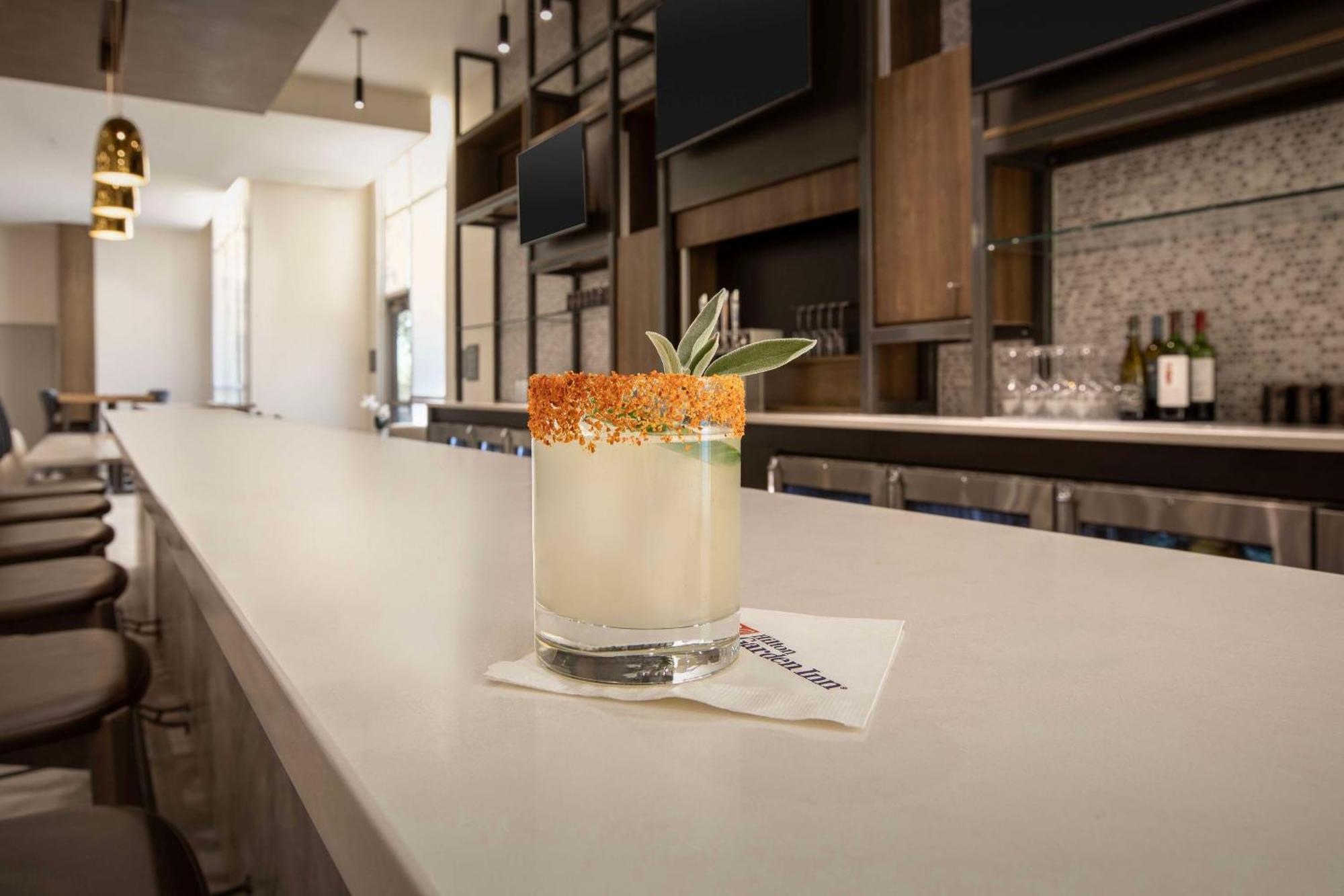 Hilton Garden Inn Denver Airport Tower Road ภายนอก รูปภาพ